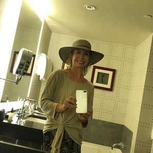 Meet your Posher, Patricia